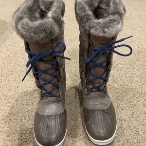 Size 9.5 Sorel Tofino li Women’s Snow Boots